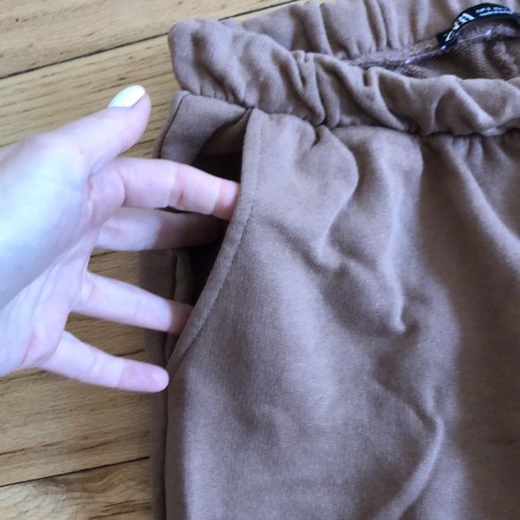 Zara tracksuit 2 piece set taupe color cropped size small - Picture 3 of 6